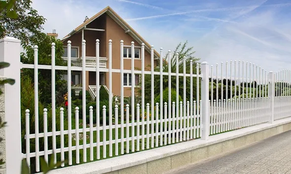 Discover the benefits of hiring professional aluminum fence builders for quality & durability.